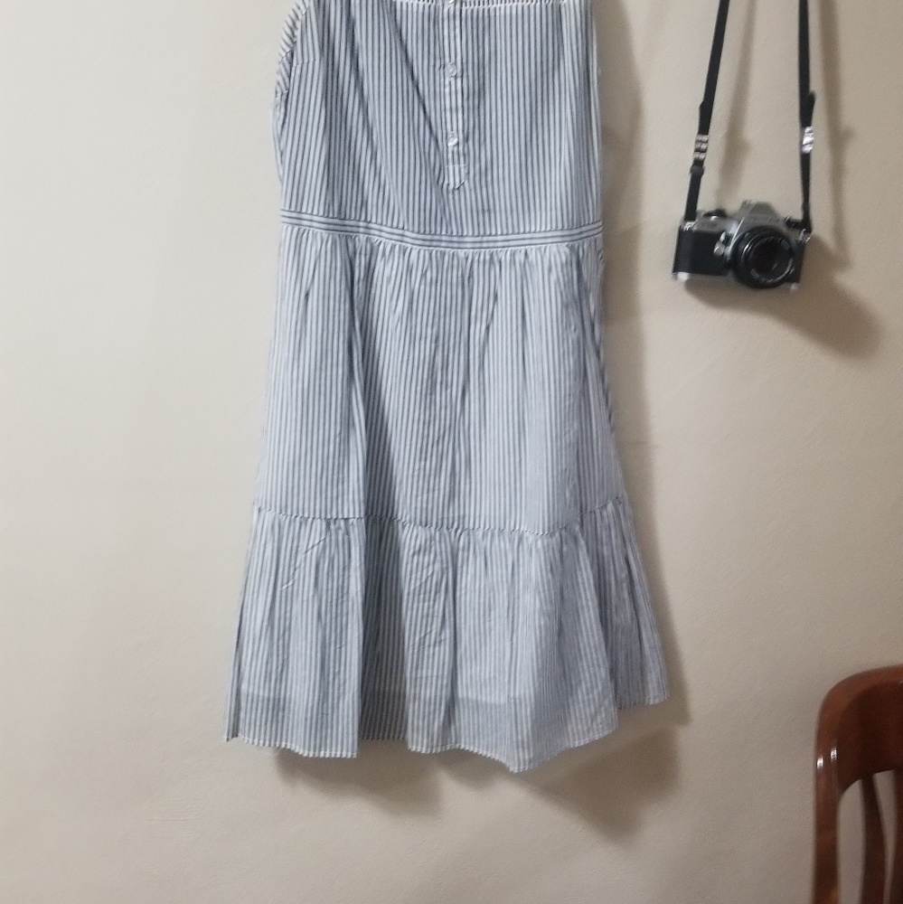 Dress - Picture 3 of 4